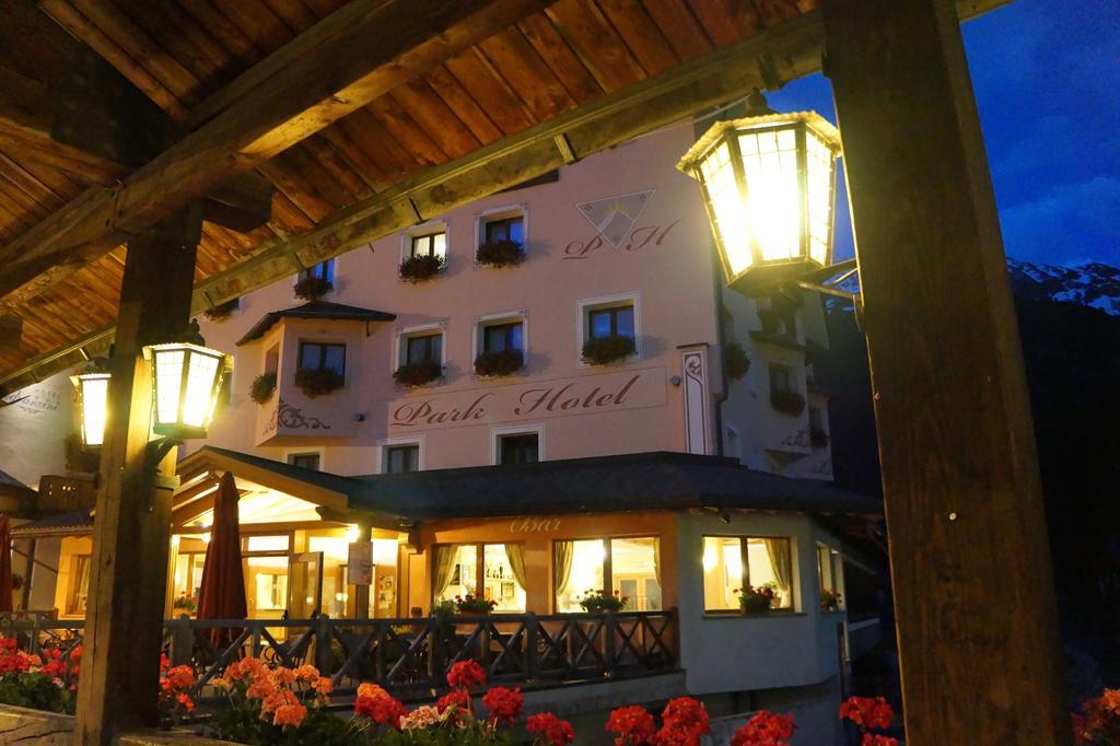 Park Hotel Santa Caterina Valfurva Exterior photo
